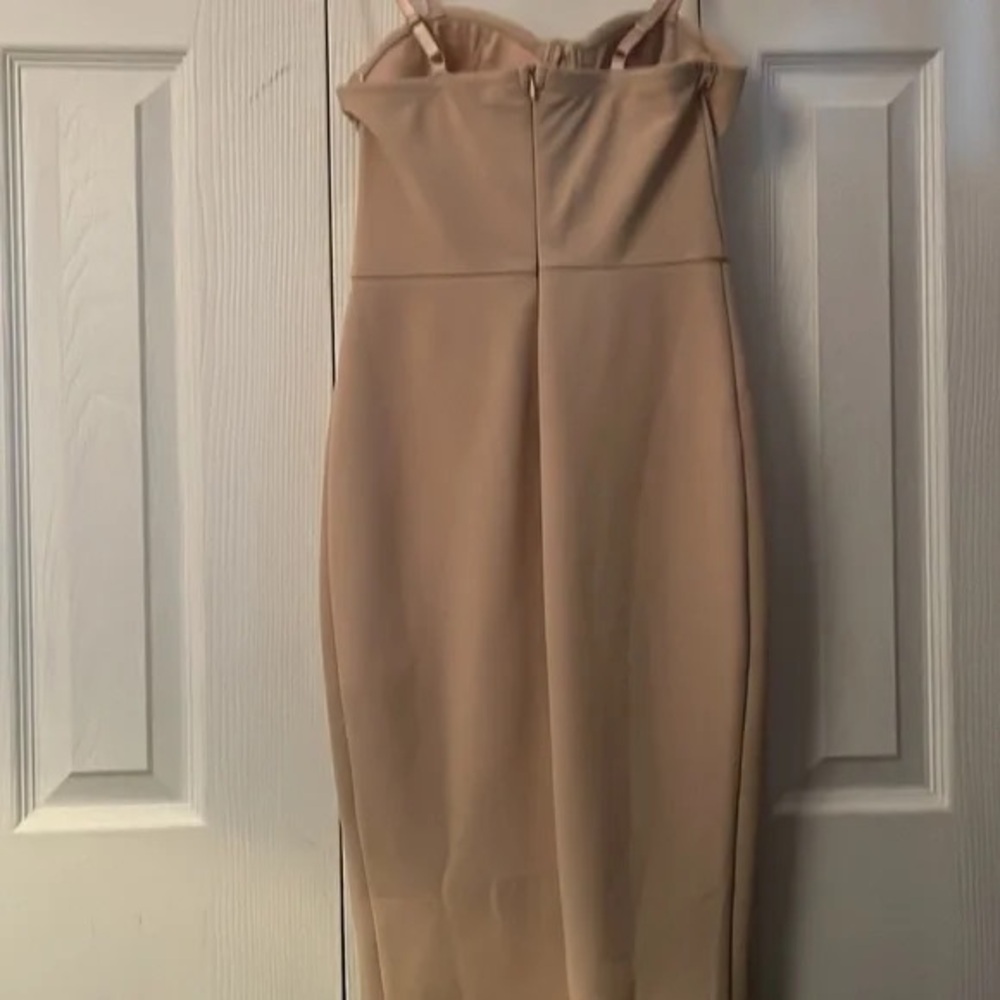 Windsor Snatched Nude Bustier Bodycon Midi Dress - Picture 3 of 3